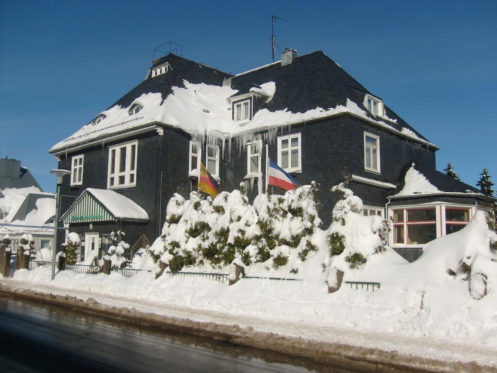 Pension Haus Am Waldesrand Oberhof  Buitenkant foto